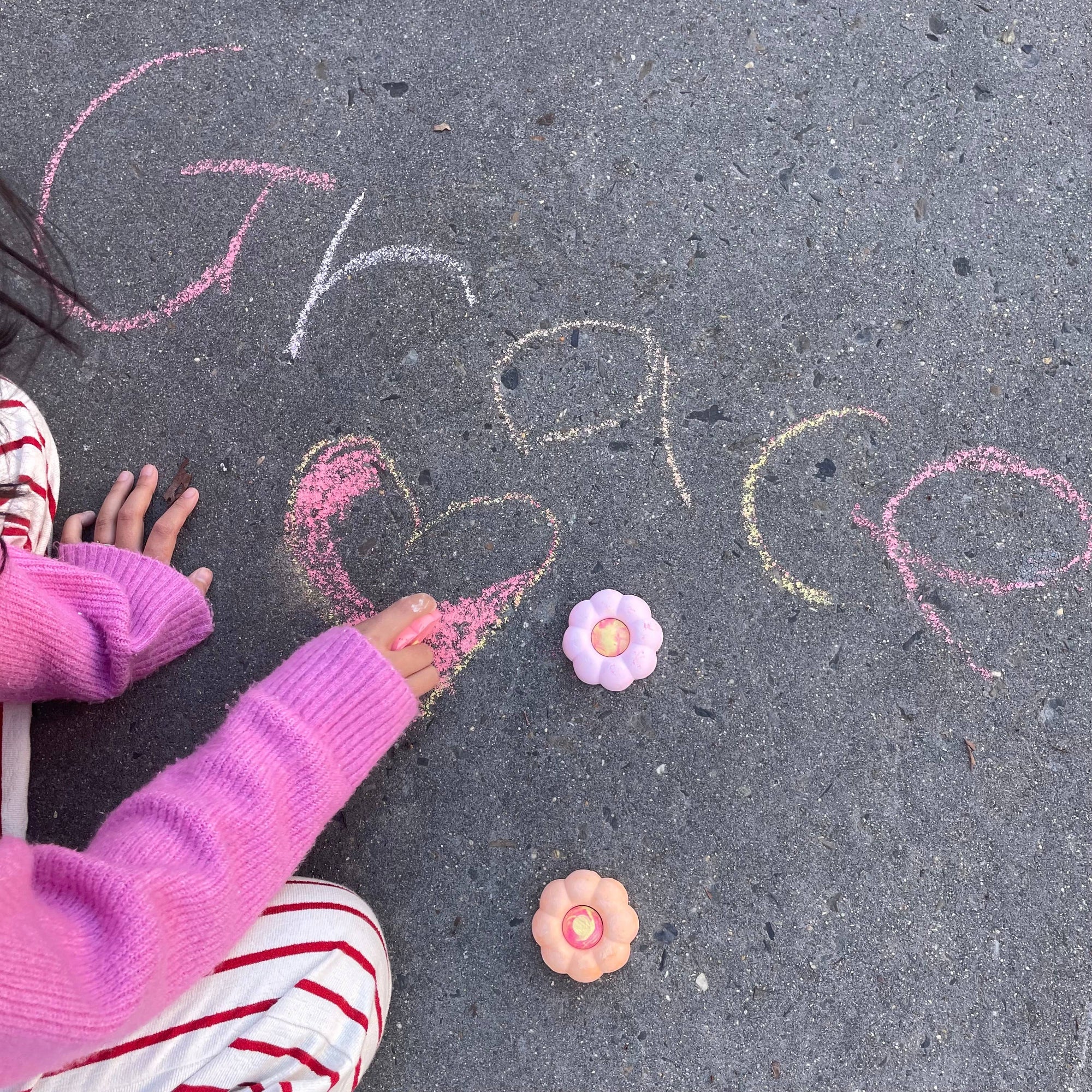 FLOWER POTS | wee by TWEE | SIDEWALK CHALK