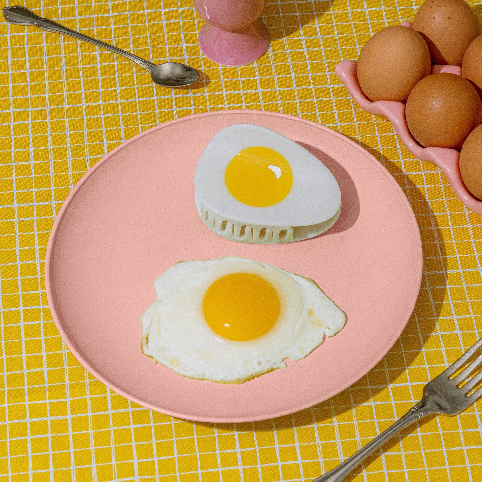 Midi Egg Hair Claw