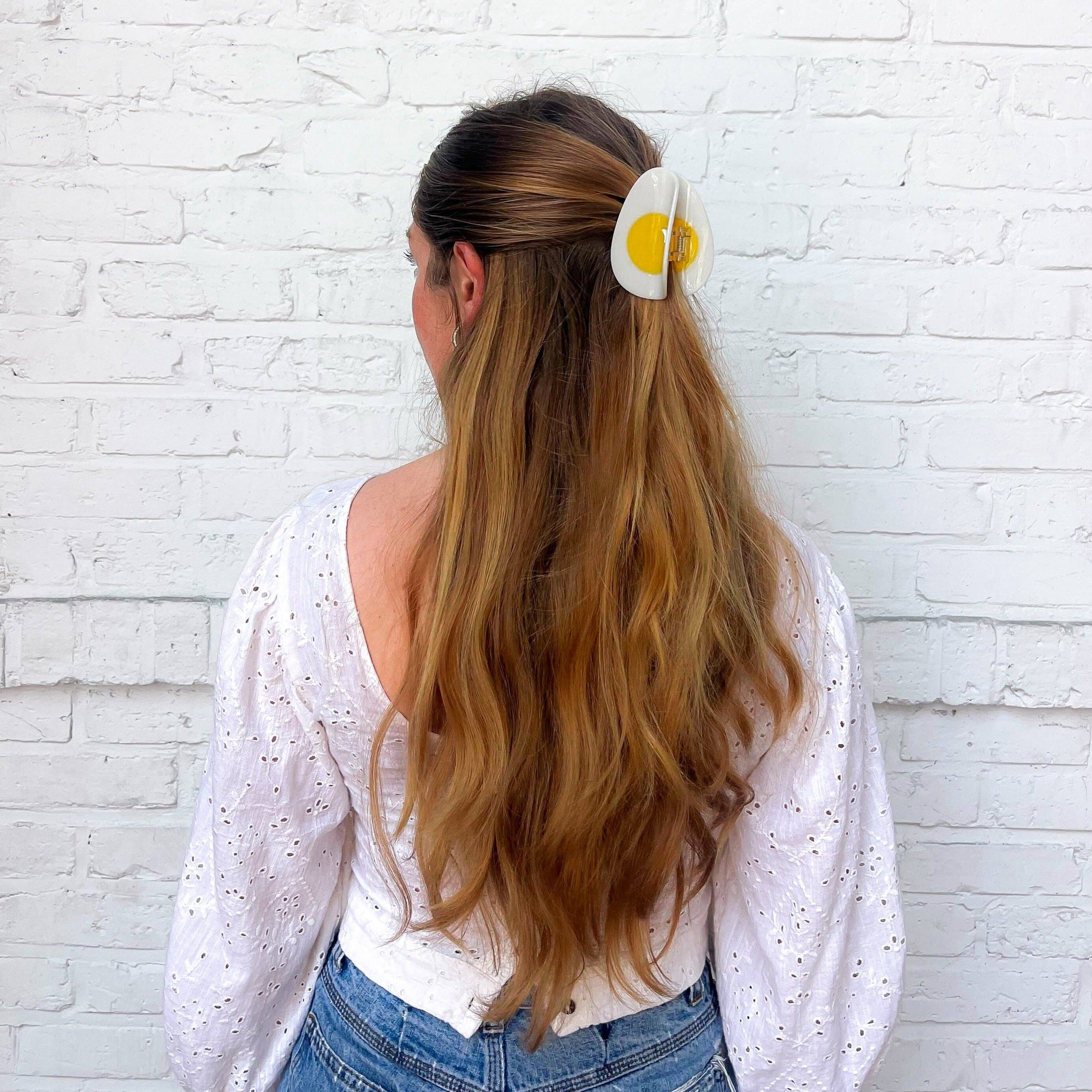 Midi Egg Hair Claw