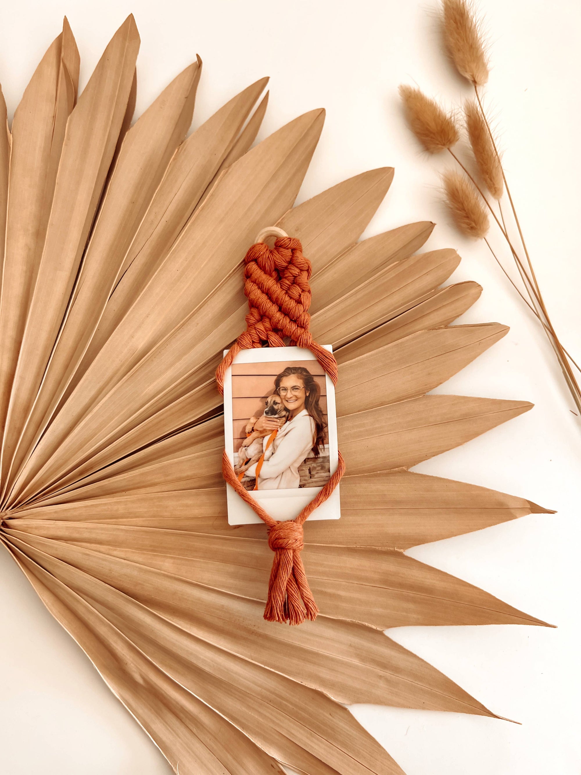 Macrame Polaroid Holder | Picture Hanging Magnet for Fridge